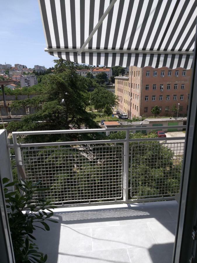 Apartman Luka Pula Zewnętrze zdjęcie